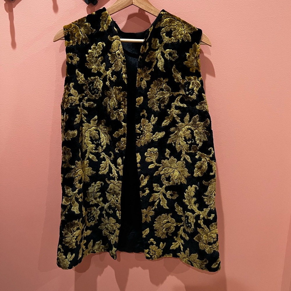 Black and gold jacquard vest